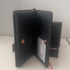 Code Republic Universal Phone Wallet